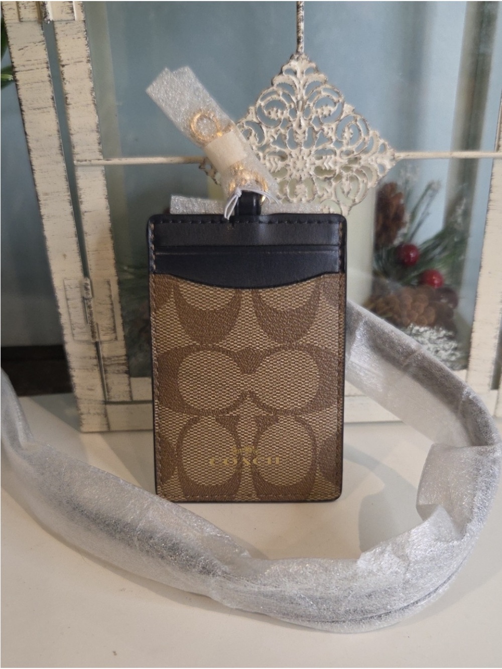 Authentic Coach Brown Signature Canvas Card ID Holder with Black Trim NWT